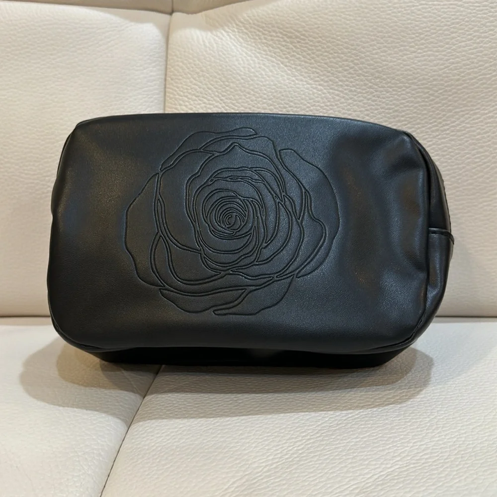 LANCÔME PARIS DUAL FINISH Colors-100 Porcelaine Delicate and COSMETIC BAG